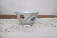 薔薇模様のミルクボウル