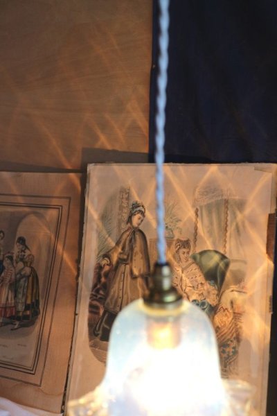 画像3: オパールセントガラスのペンダダントランプ